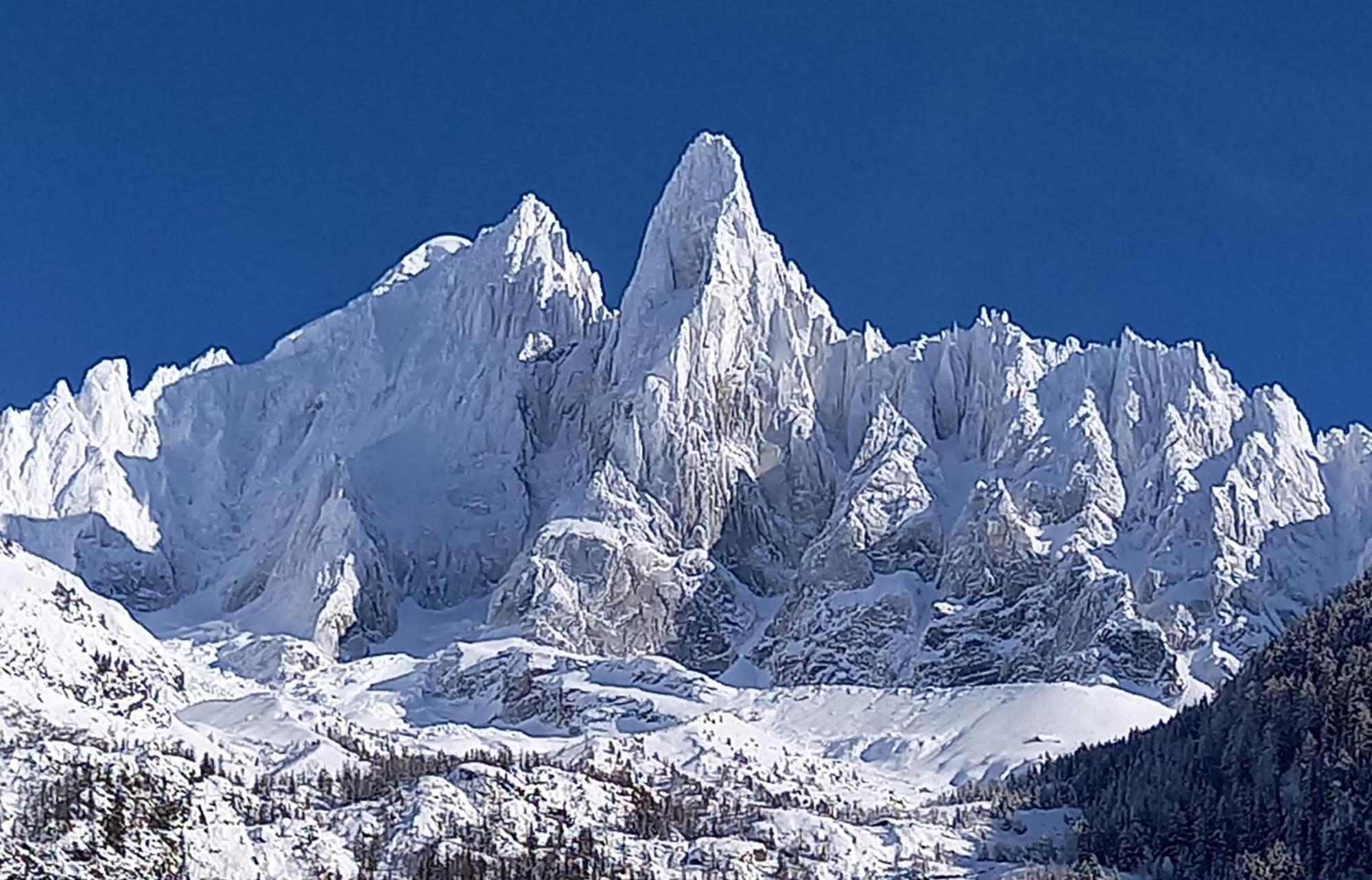 Appartement Avec Terrasse Chamonix Luaran gambar