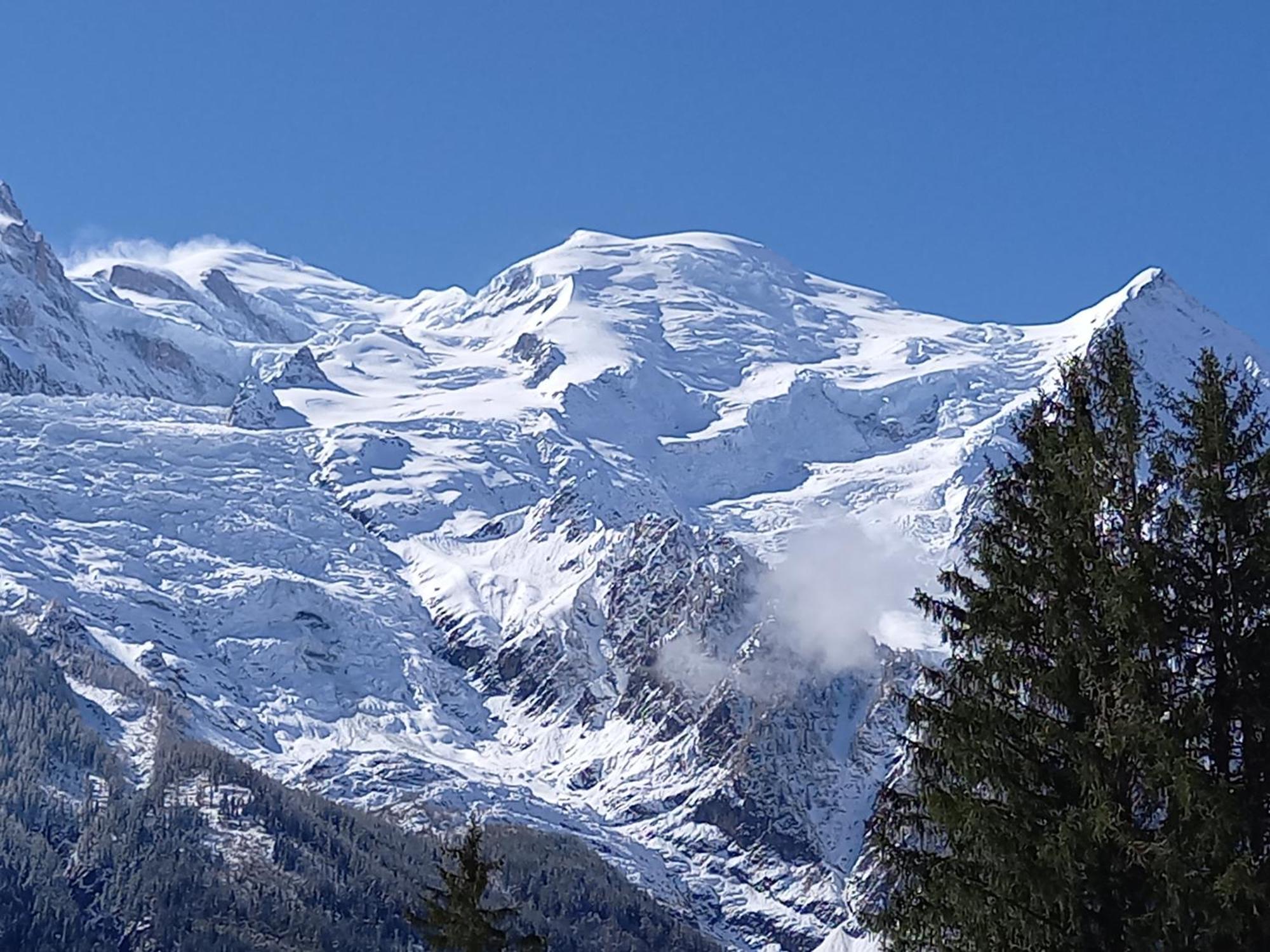 Appartement Avec Terrasse Chamonix Luaran gambar